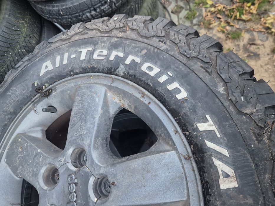 Alufelgi 17 jeep grand cherokee opony  terenowe
