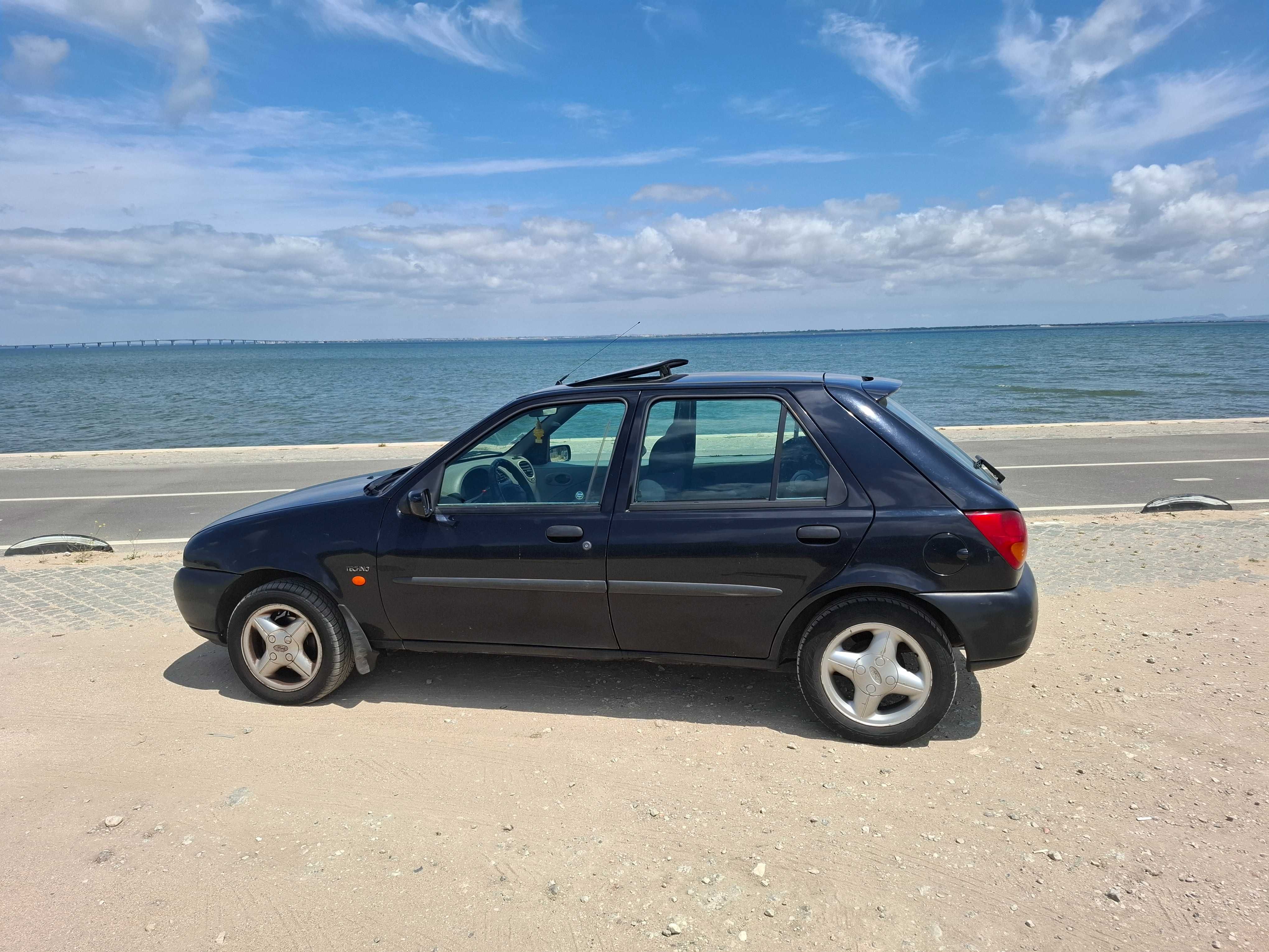 Ford Fiesta techno 1.2  de 96
