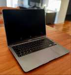 MacBook Air 13” M1 2020 - Stan idealny, mało używany, 93% baterii!