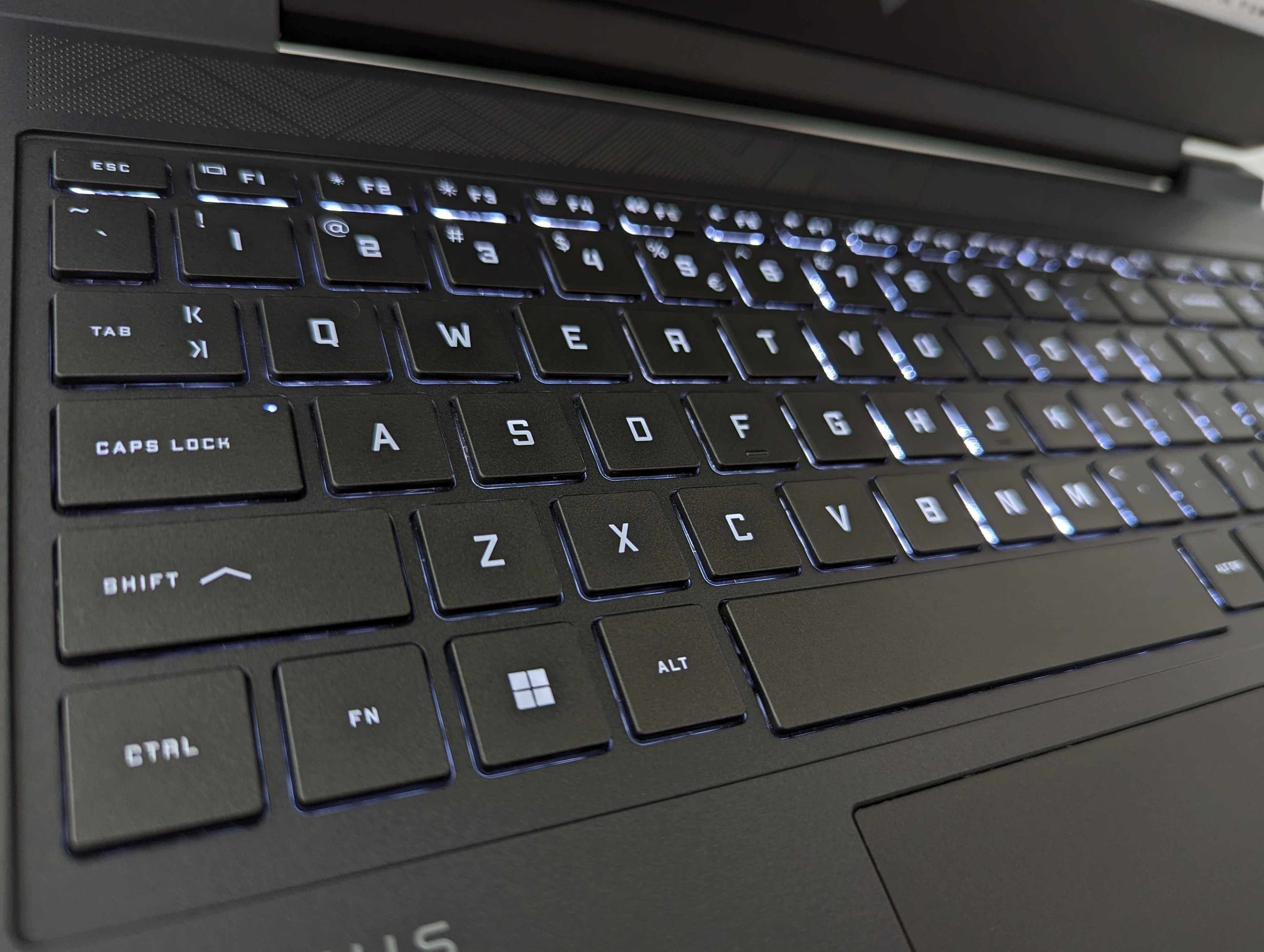 LAPTOP GAMINGOWY HP Victus 15 RTX 3050 Ti Ryzen 5 5600H 144hz