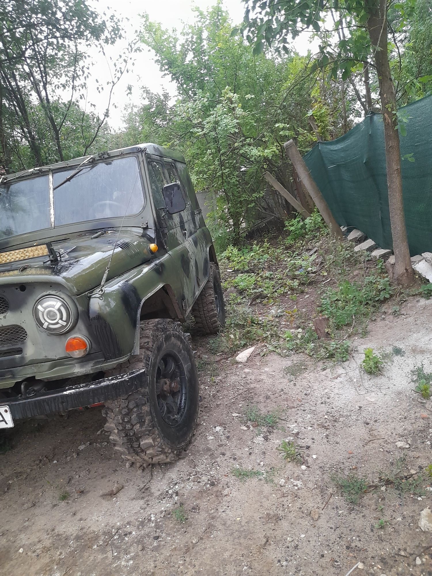 Продам увз военый