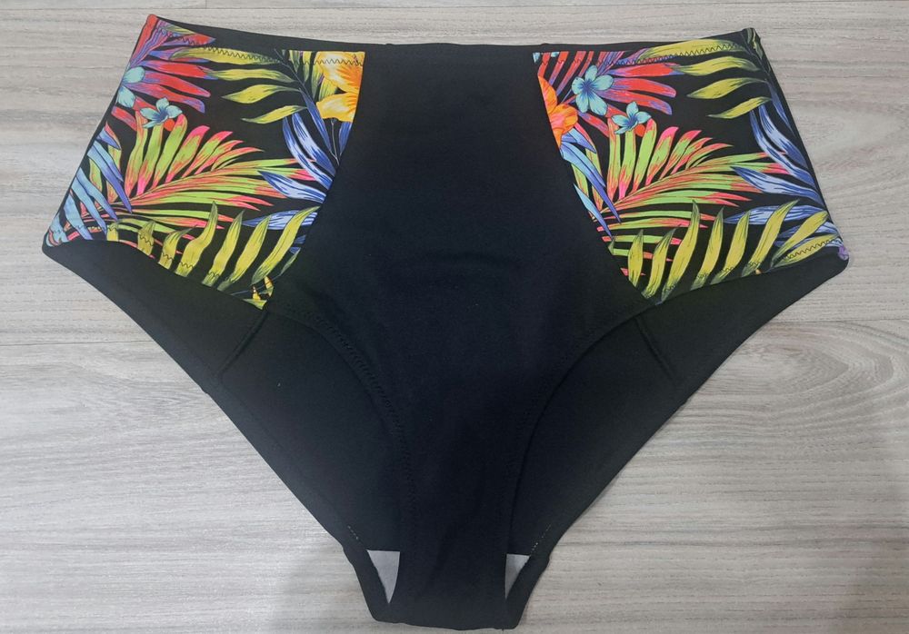 Majtki strój kąpielowy