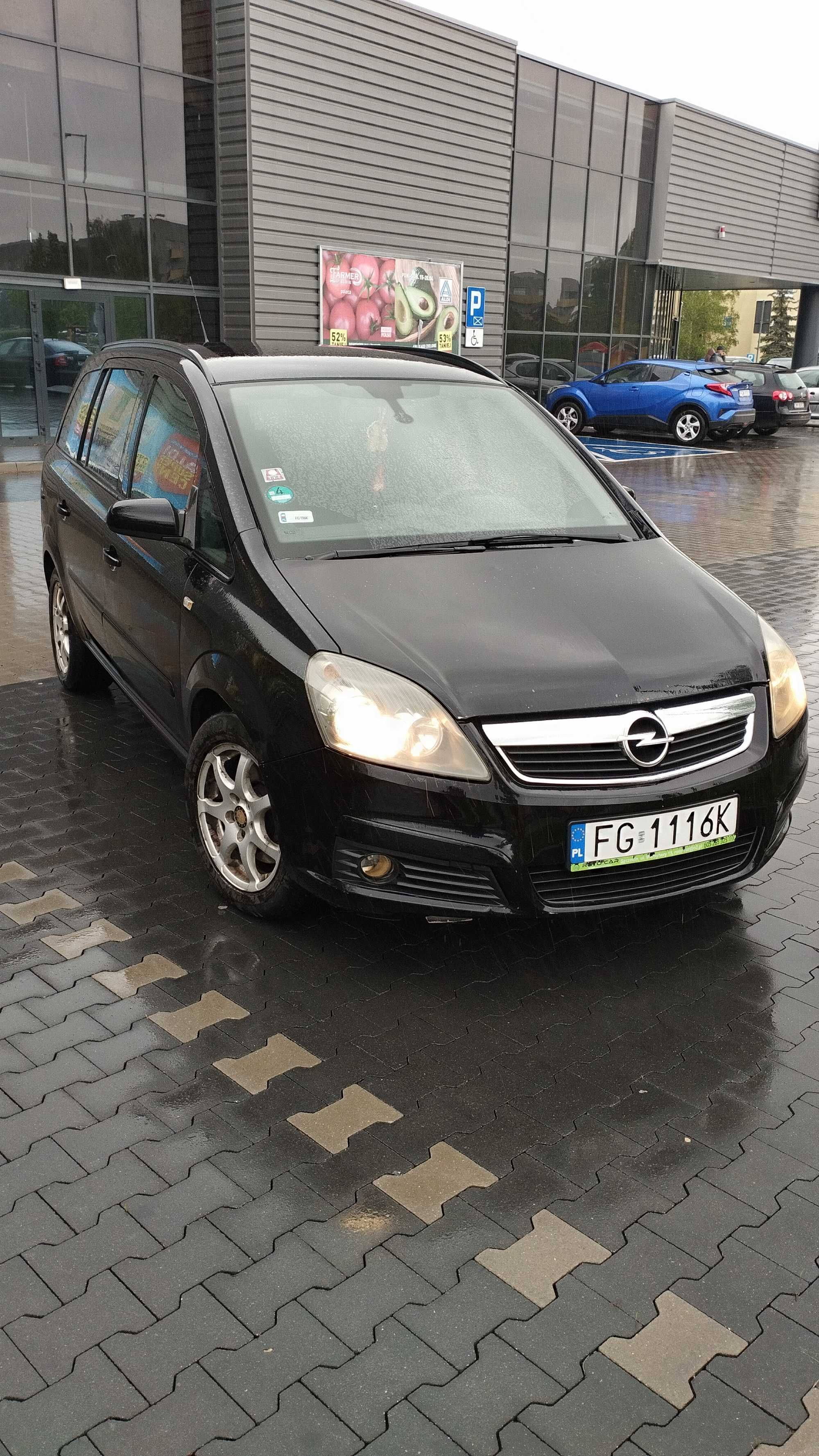 Opel Zafira B 1.9 CDTI 7 os. 2007 rok