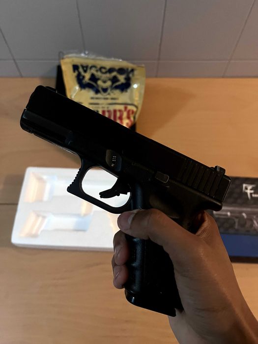 PISTOLA GLOCK 23 GREEN GAS BLOWBACK Airsoft ( Com bbs Incluidos )