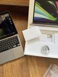 MacBook Pro 13” M1 / 8GB / 512GB SSD / Touch Bar / Faktura / Stan bdb
