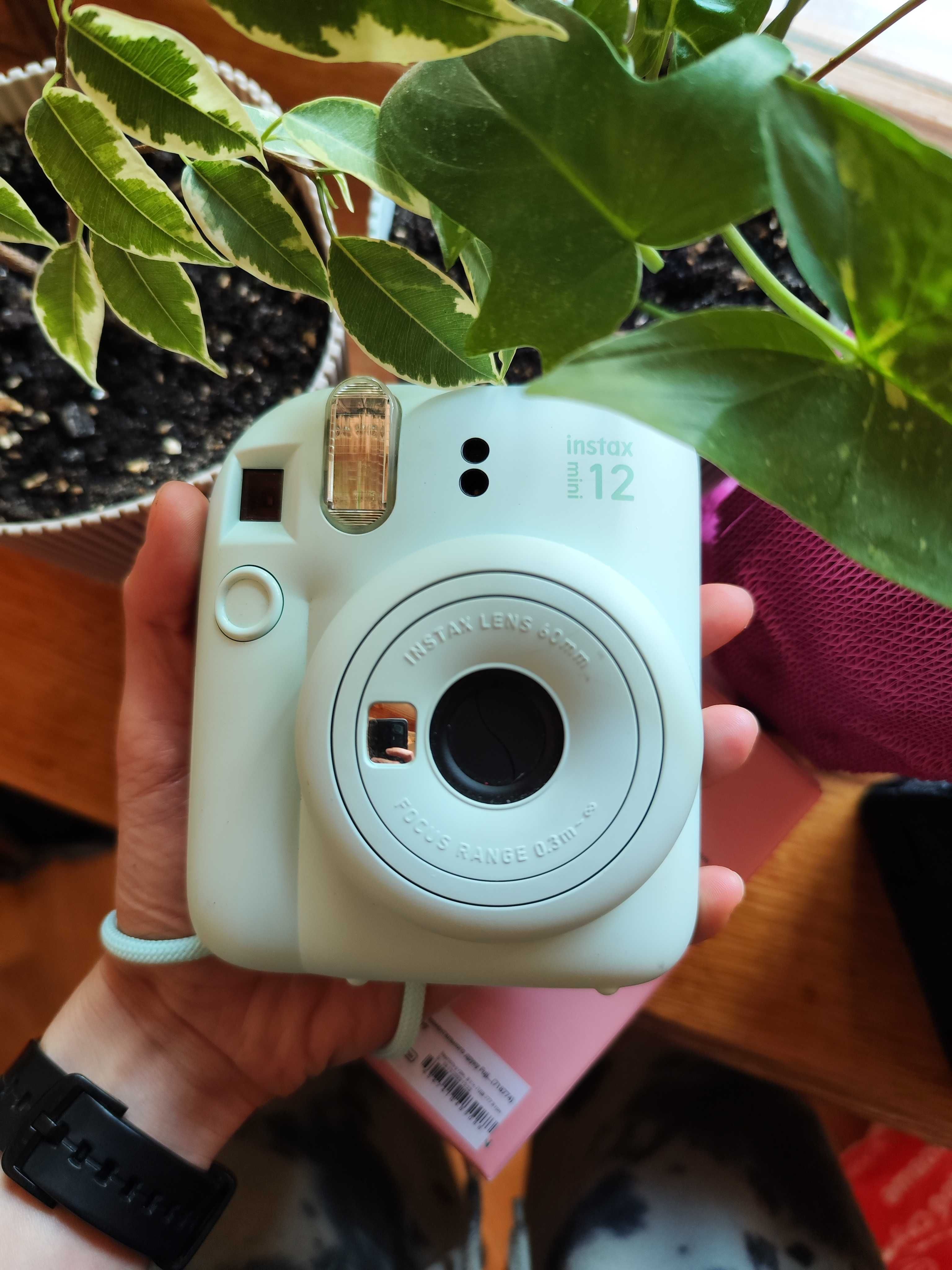 Фотокамера Fujifilm INSTAX MINI 12 Mint Green (Інстакс міні 12)