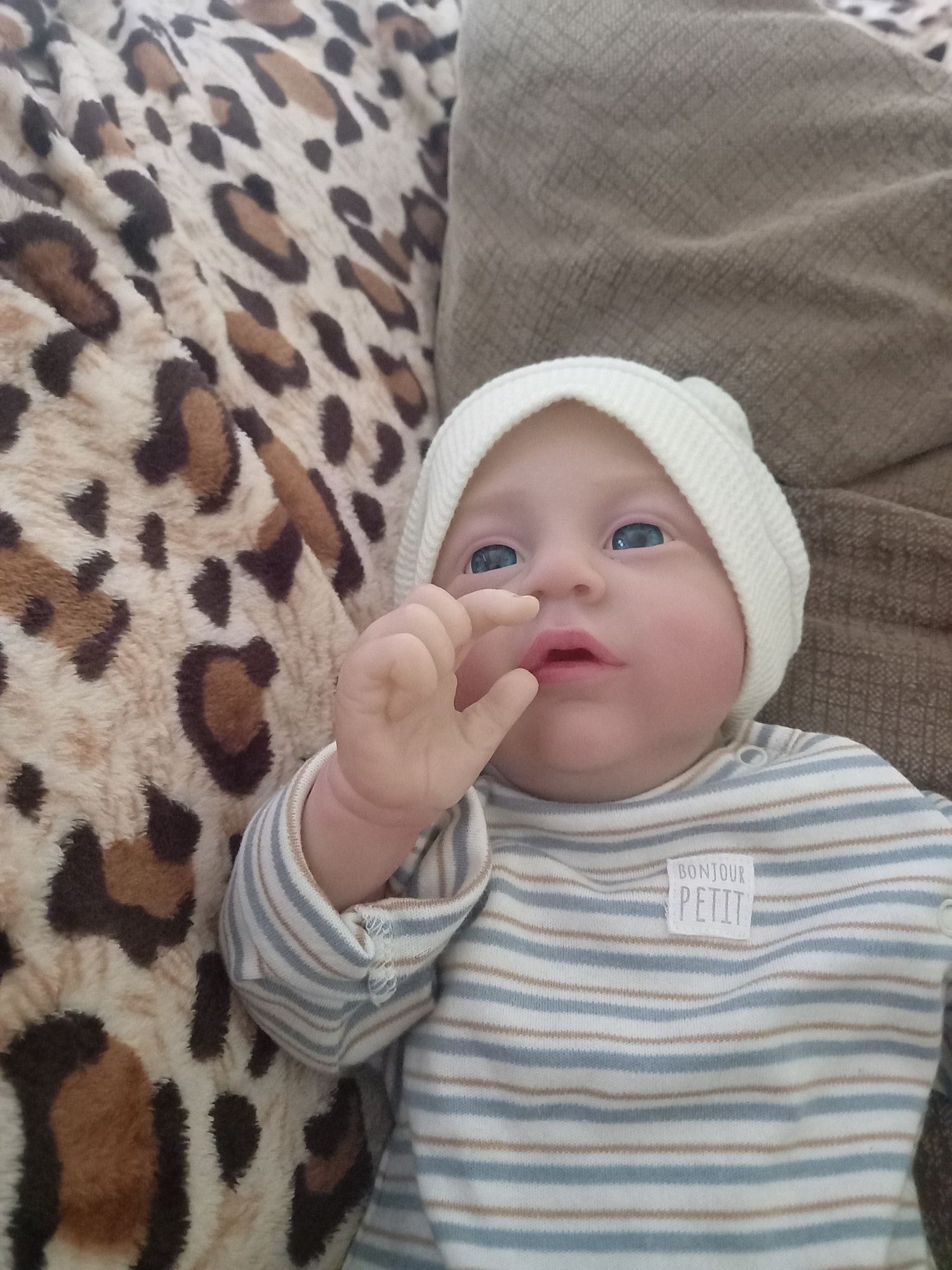 Bebé reborn com 50 cm