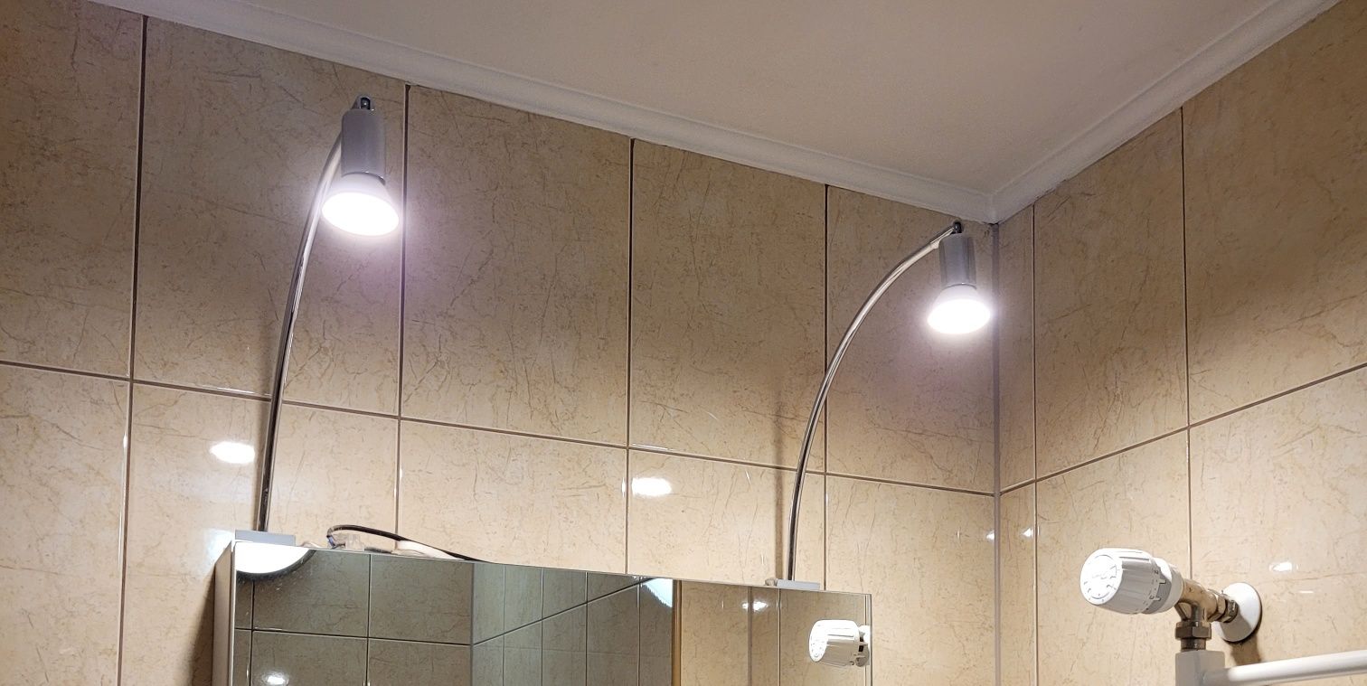2 lampki nad szafkę