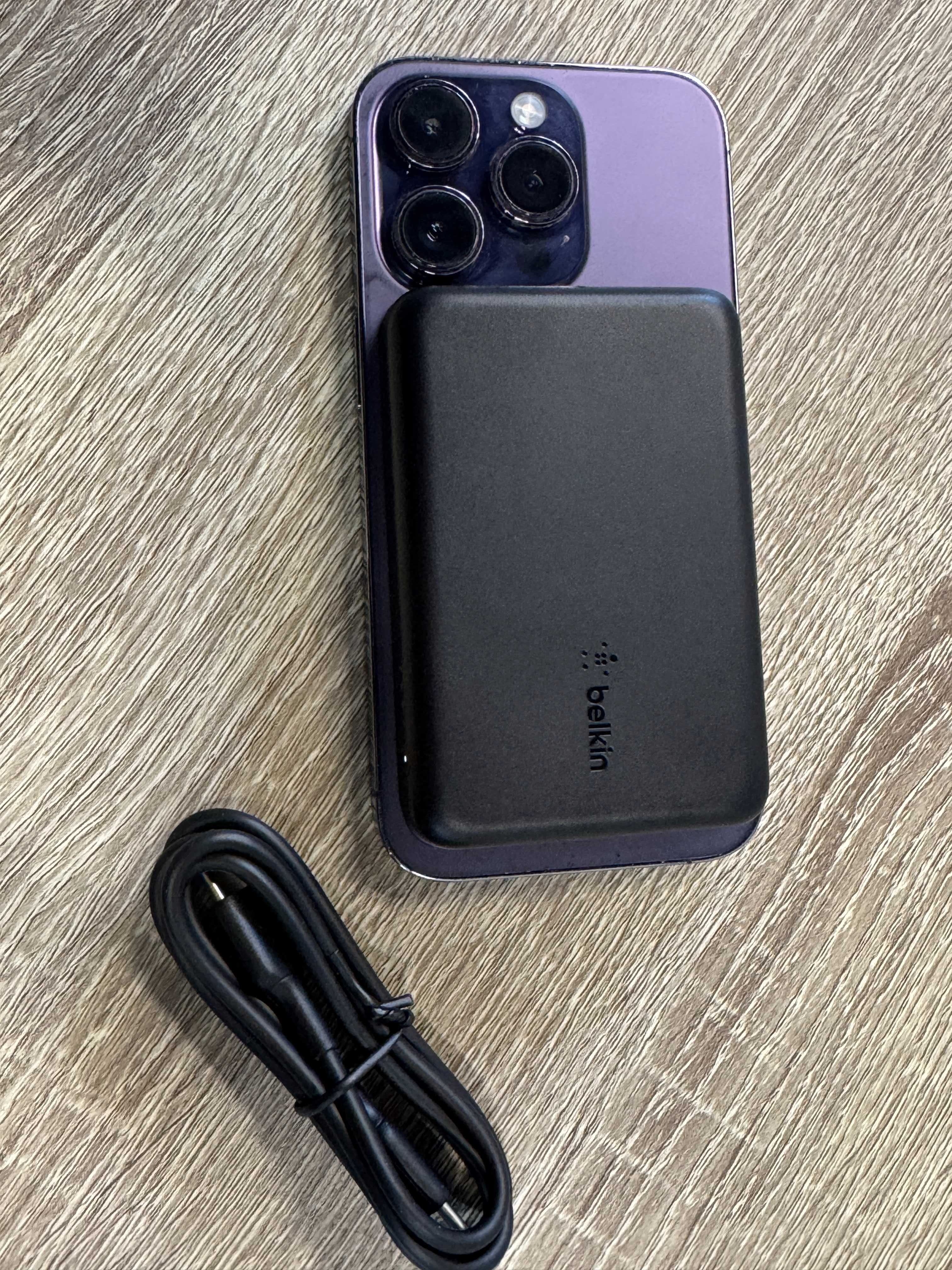 Портативний зарядний пристрій Belkin 2500mAh MagSafe Power Bank Black