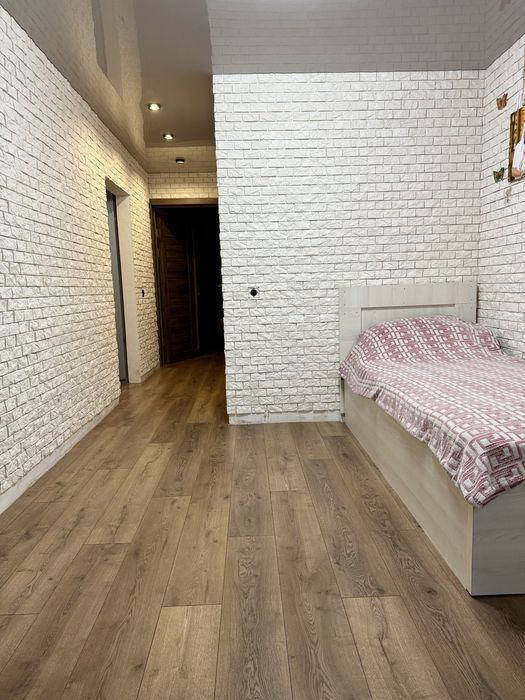 Продажа 3 ком. 10 мкрн. Левый берег