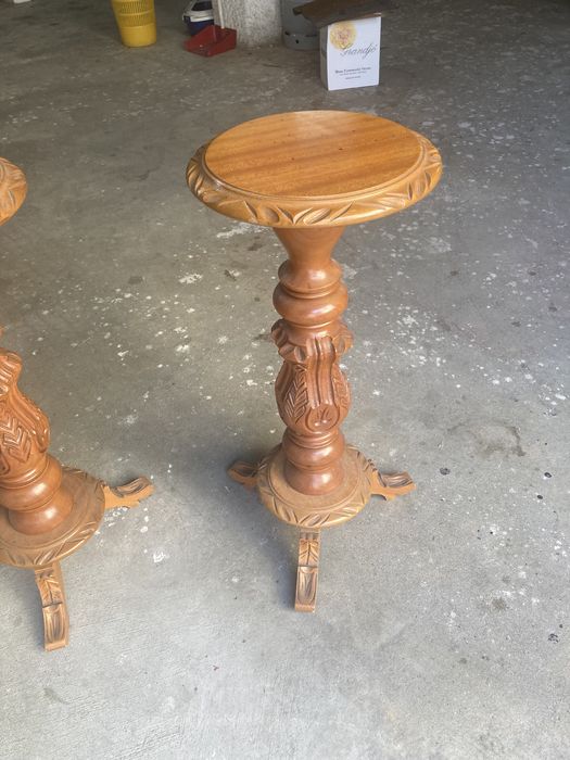 Bases em madeira para colocar decoracoes.