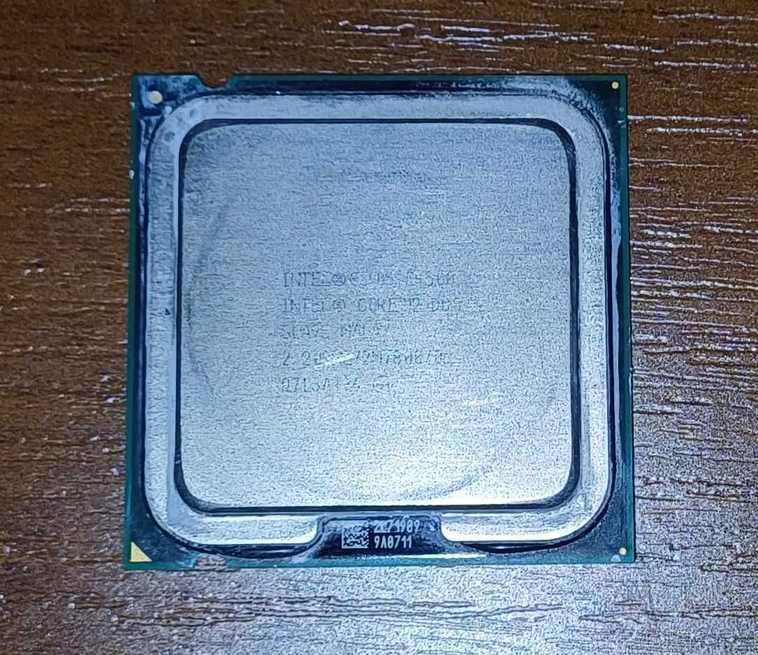 Процесор Intel Core 2 Duo E4500 // 775 Socket