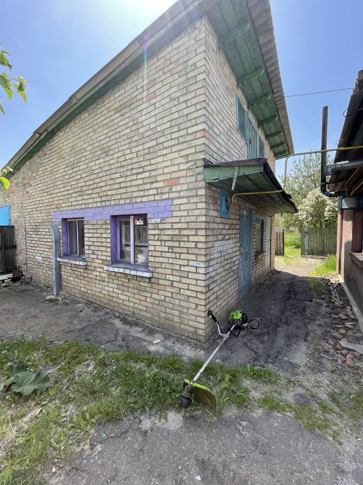 Продається будинок в Нових Петрівцях
