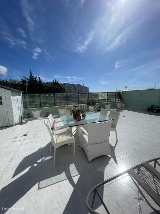 Apartamento T3 em Carcavelos, Cascais - Oportunidade Única!