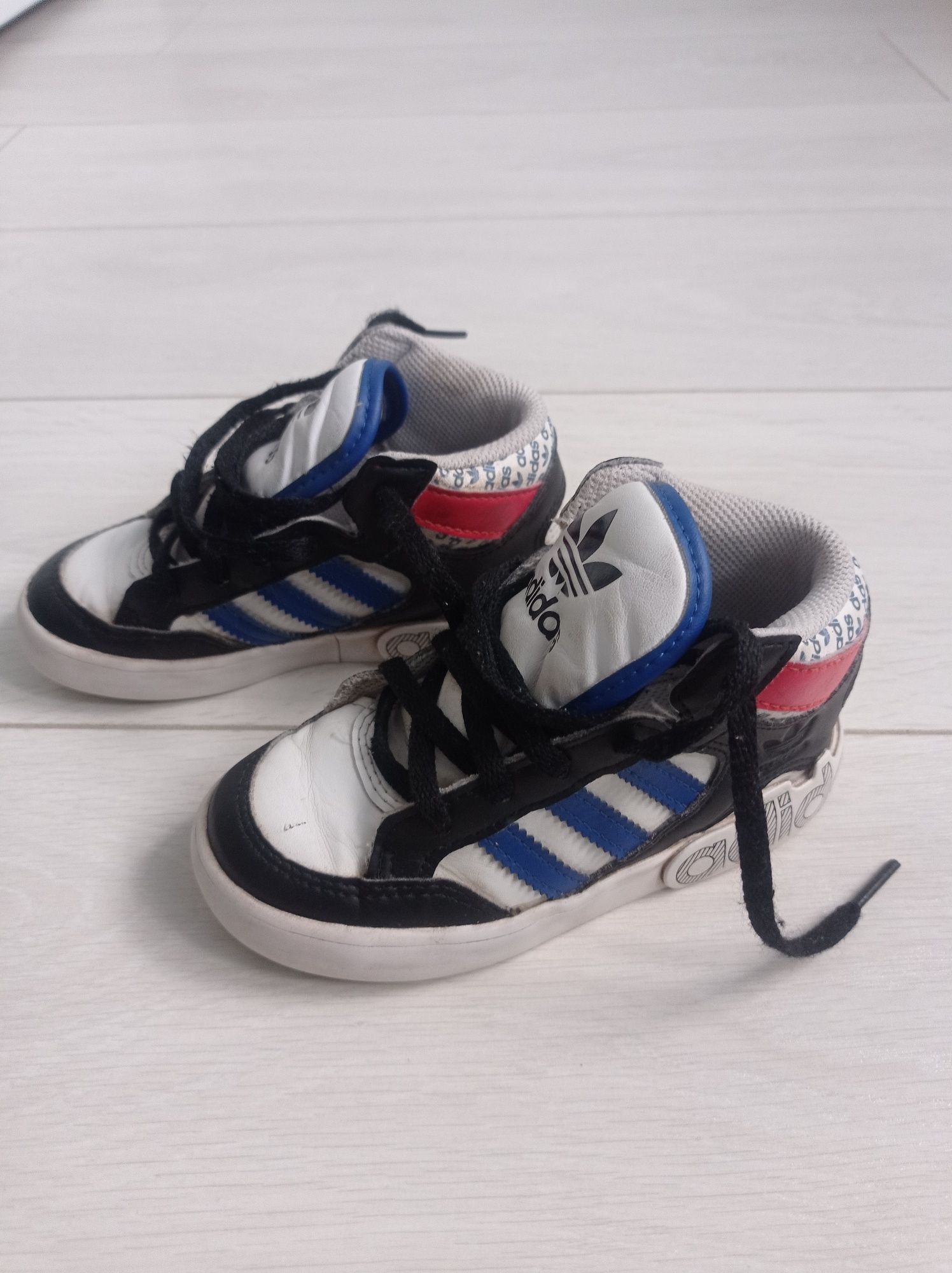 Buty adidas super