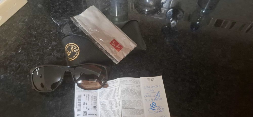 Óculos de Sol Ray Ban - Em estdo: como novos