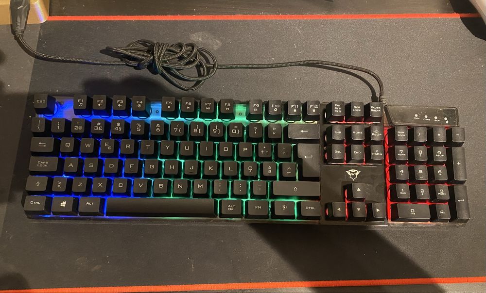 Teclado GXT como novo