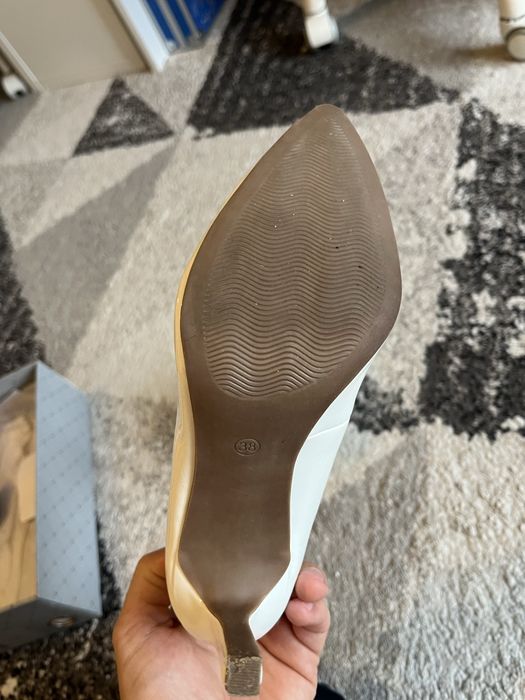 Buty na obcasie rozm. 38
