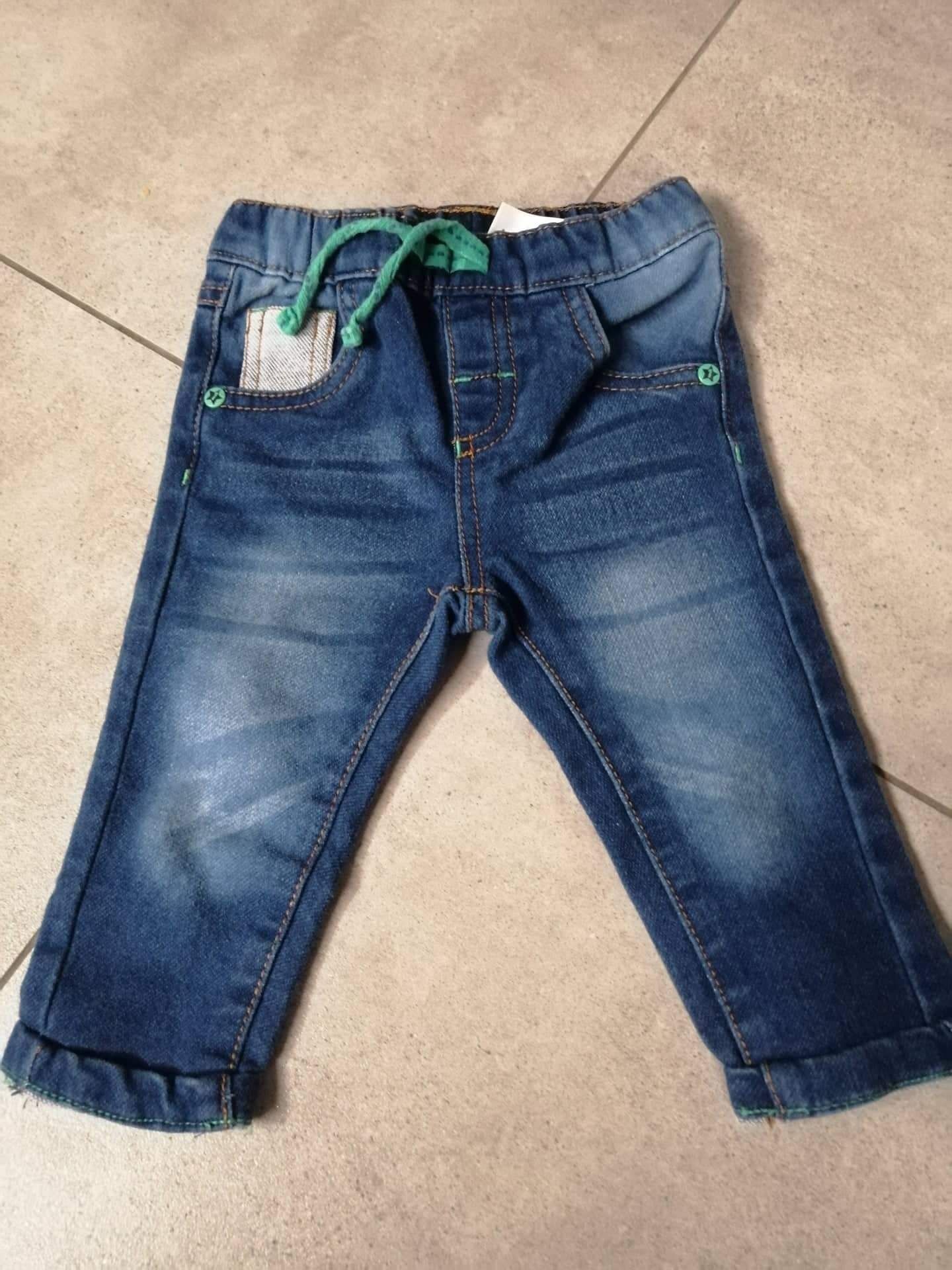 Spodnie jeansy dla chłopca 68