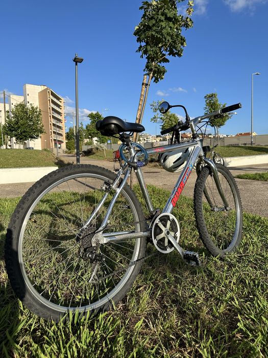 Bicicleta de Passeio Urbana Btt 26" 21v Prata Shimano