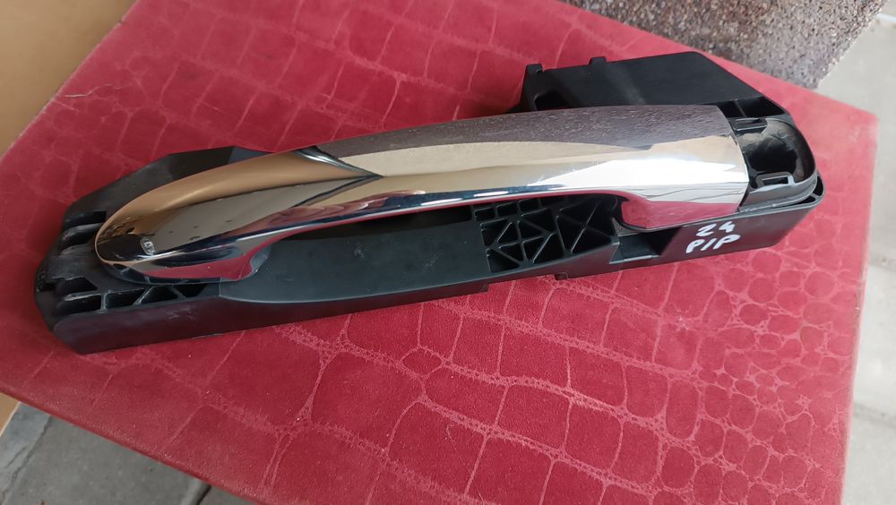 Klamka zewnętrzna prawa przód Lancia Delta 3, Fiat Bravo II chromowana