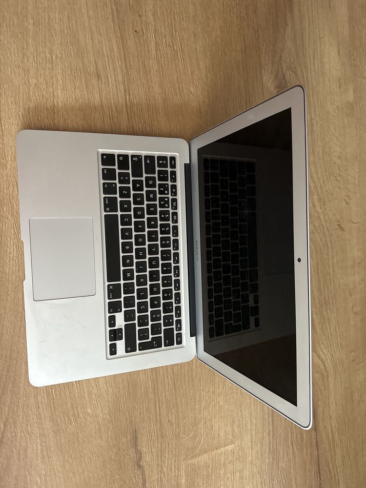 Macbook air 13’’ com carregador e capa
