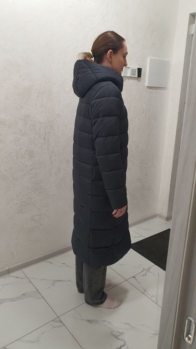 Зимове жіноче пальто S/M, стан нового