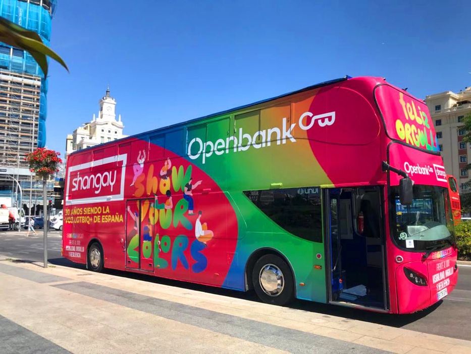 Publicidade movel, aluguer de espaço publicitario em autocarro.