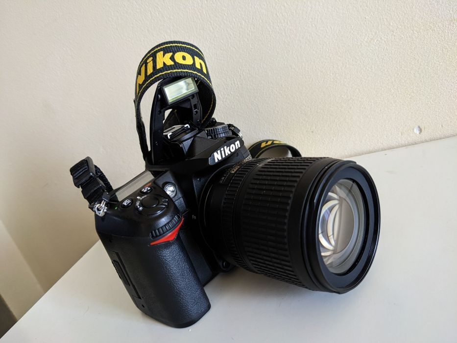 Nikon D7000 AF-S 18-105 ED VR як новий з картою та сумкою