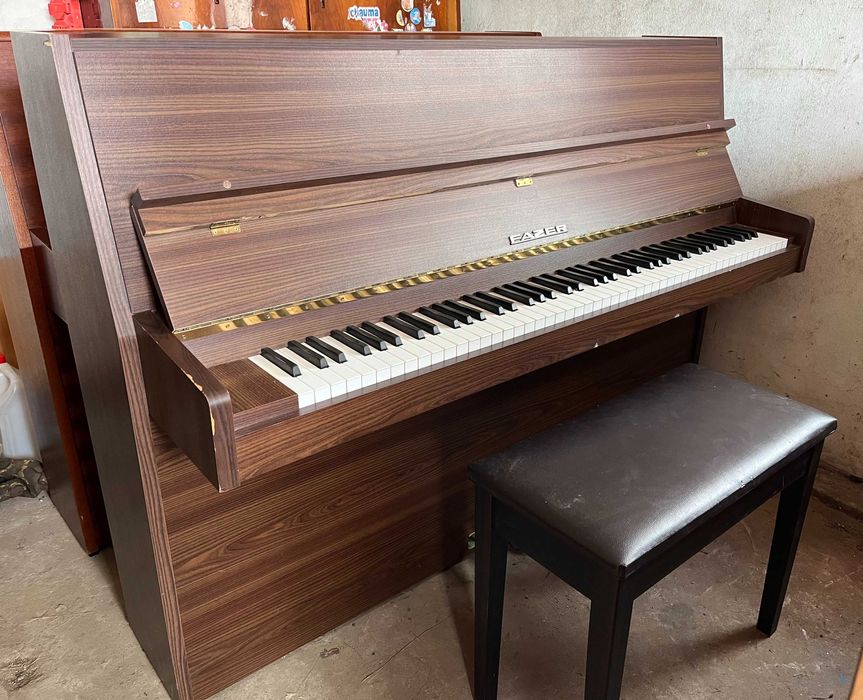 Piękne pianina Weinbach,Fazer,Schimmel.YoungChang