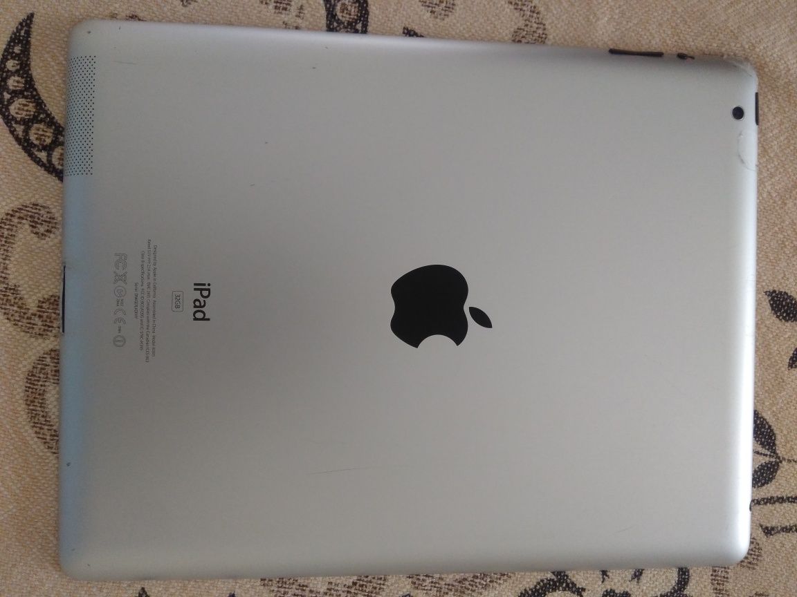 Apple iPad 9.7" 32GB