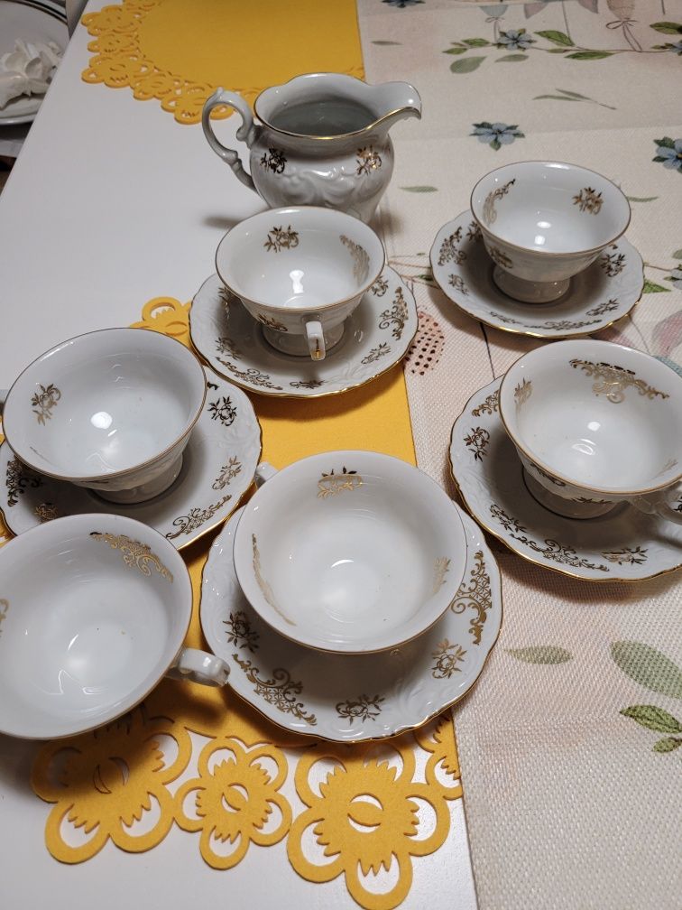 WAWEL Fryderyka filiżanki spodki złocenia PORCELANA VINTAGE lata 70