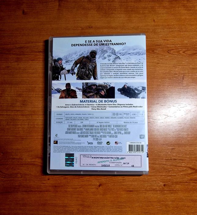 A MONTANHA ENTRE NÓS (Idris Elba/Kate Winslet/Beau Bridges)