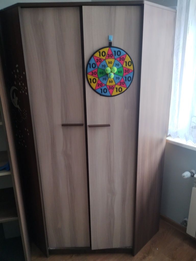 Pilnie sprzedam zestaw mebli dzieciecych