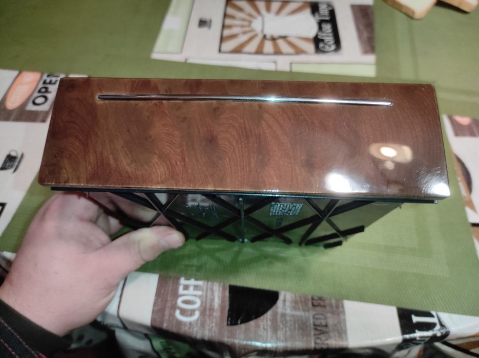 Бардачок  Шкода Суперб 1