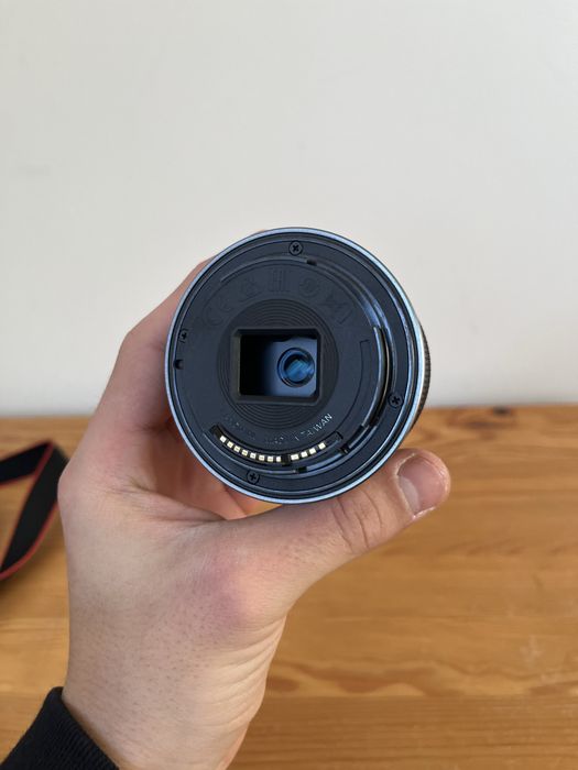 Canon EOS r50 + 50mm 1.8 rf + 18-45 rf + baterie i ładowarka