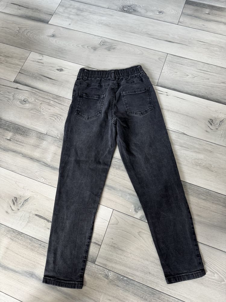 Dziewczęce  spodnie jeans 152