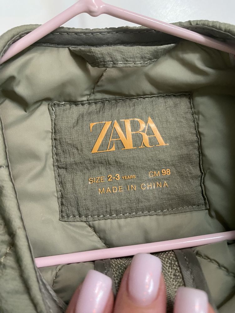 Куртка Zara 92р