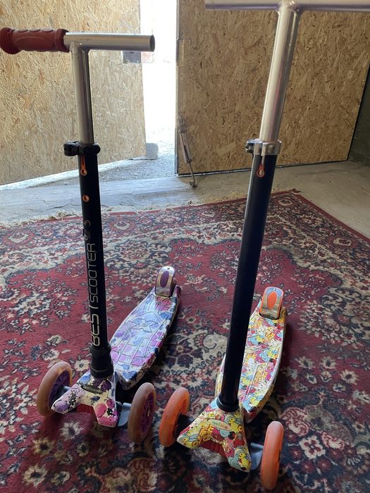 Самокати титячі 500 грн за оба