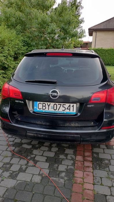 Opel Astra J 2011