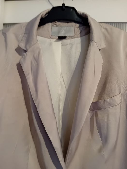 Żakiet marynarka beżowy