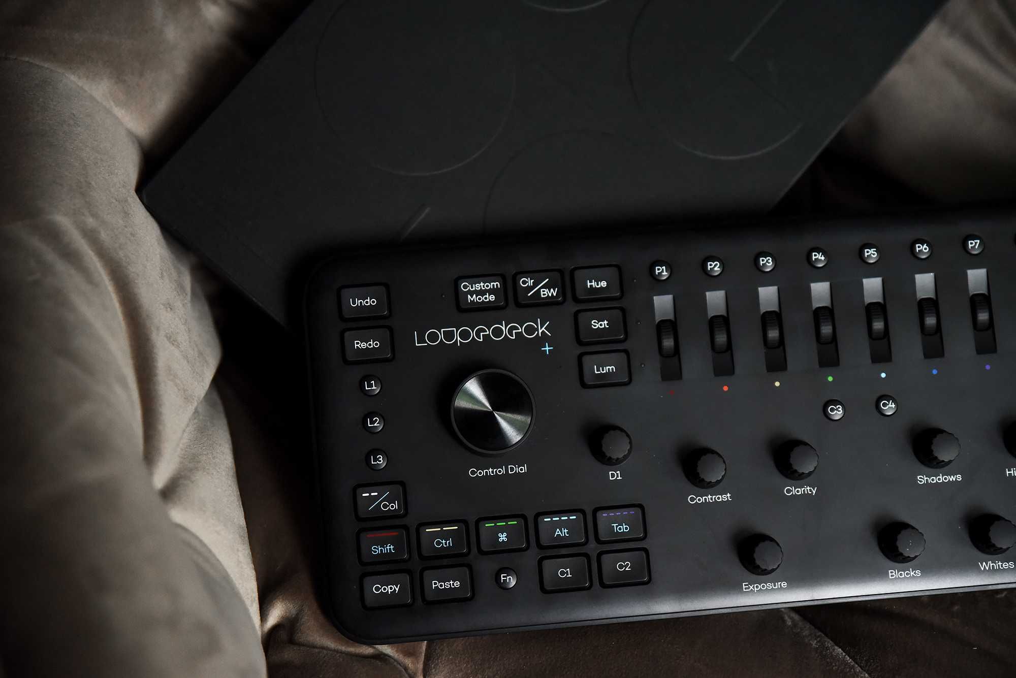 Консоль Loupedeck LD+