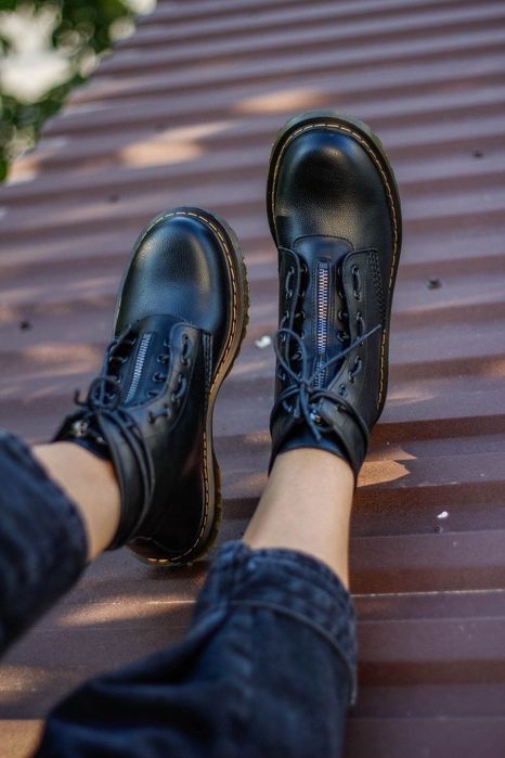 Шикарні шкіряні черевики ботинки білі чорні Dr.martens мартінс