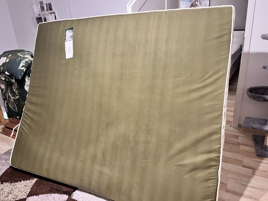 Oddam materac do Łóżka 160x200