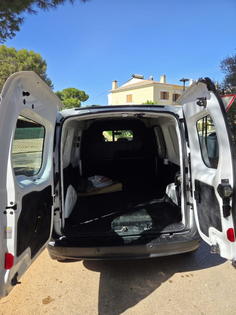 Renault Kangoo Maxi 3 lugares