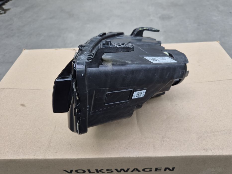 Citroën C3 Aircross lift 2023r lampa prawa przednia eu OEM