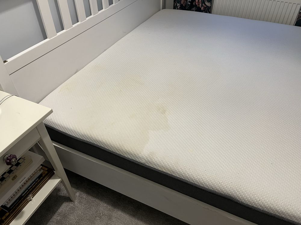 Łóżko ikea Hemnes/ szafka i narzuta gratis