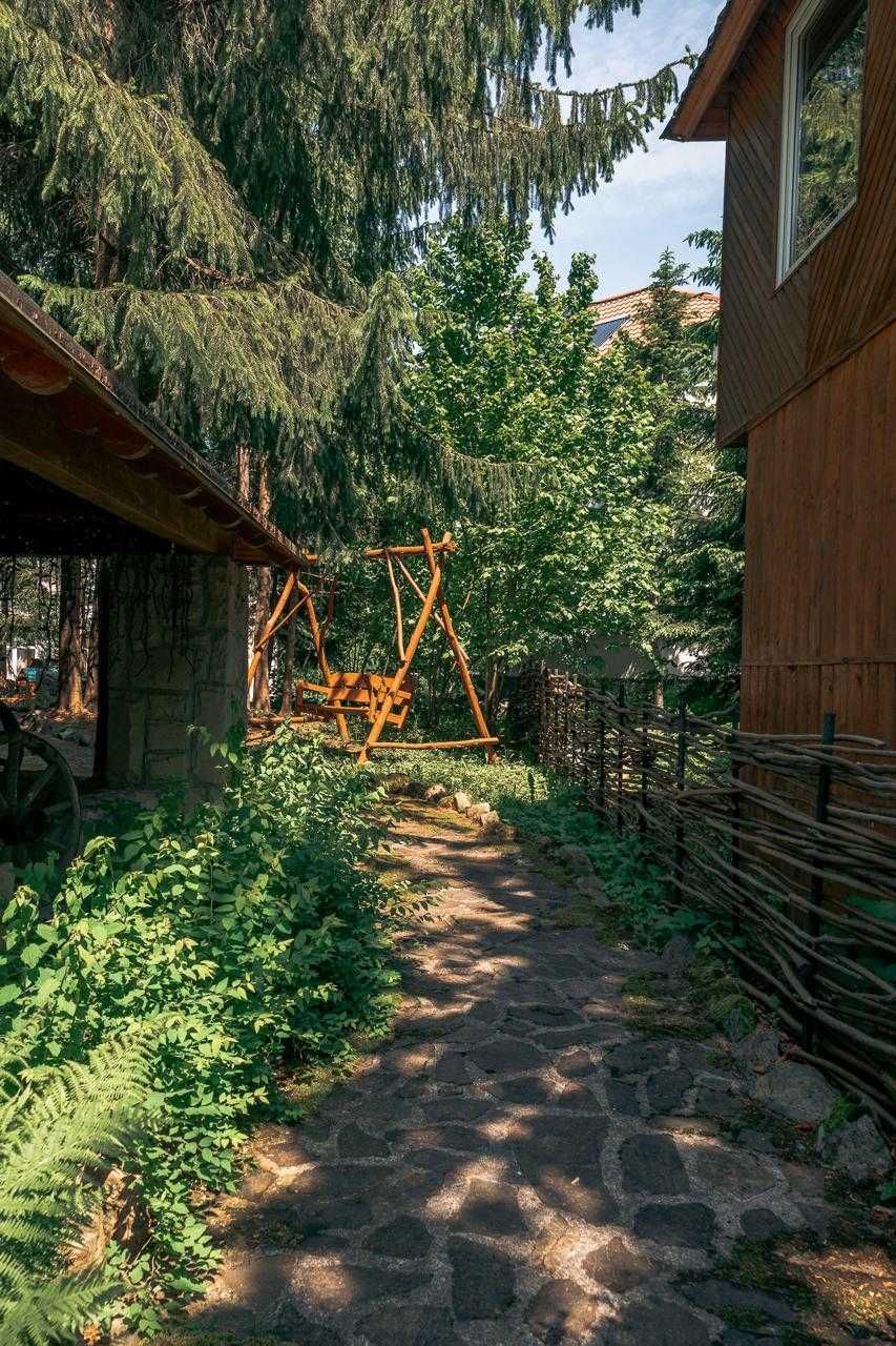 Продається котедж в Яремче - центр, 20 хв пішки до водоспаду «Прибій»
