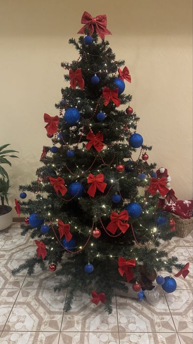 Продам штучну ялинку