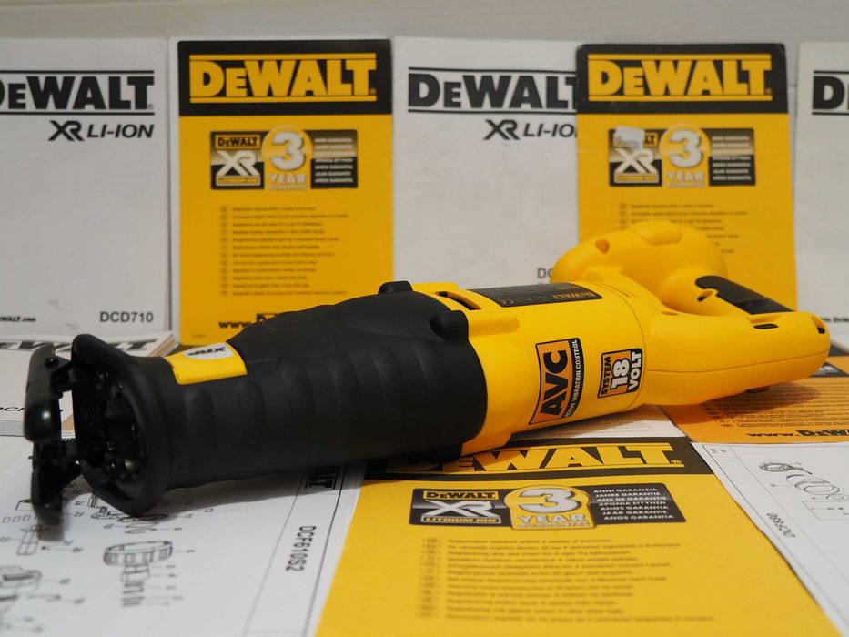 Przecinarka DEWALT DC 380 pila lisi ogon 18v bez bateria germany